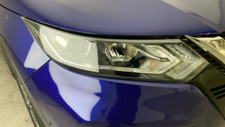 Nissan Qashqai 1.3 DiG-T N-Connecta 5dr Petrol Hatchback